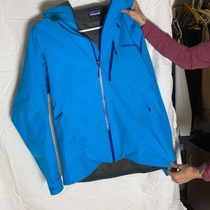 Patagonia Women’s Calcite Gortex 2.5 Layer Jacket